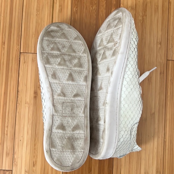 Schutz Sneakers, Size 8 - Picture 13 of 13